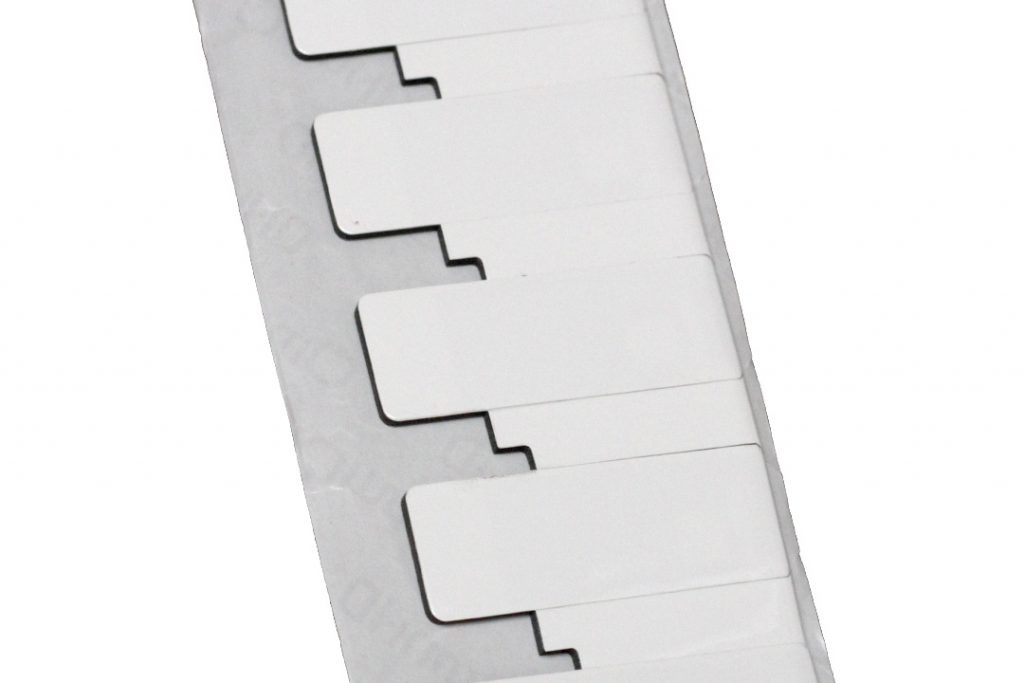 Thẻ UHF RFID Omni-ID Flex 600